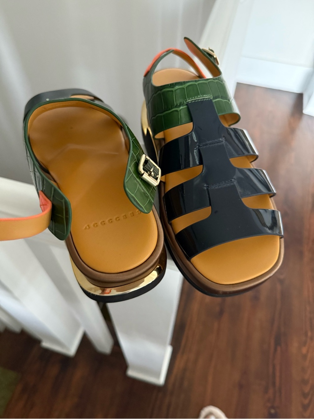 New 4ccccees ColorblockPlatform Sandals - Picture 5 of 8